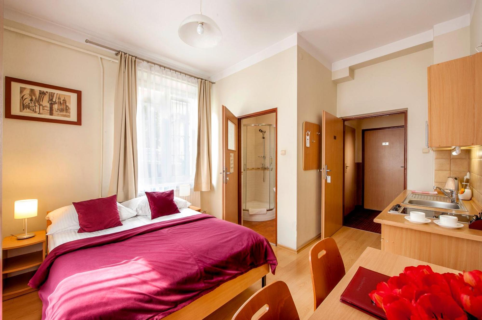 Maly Krakow Aparthotel Экстерьер фото